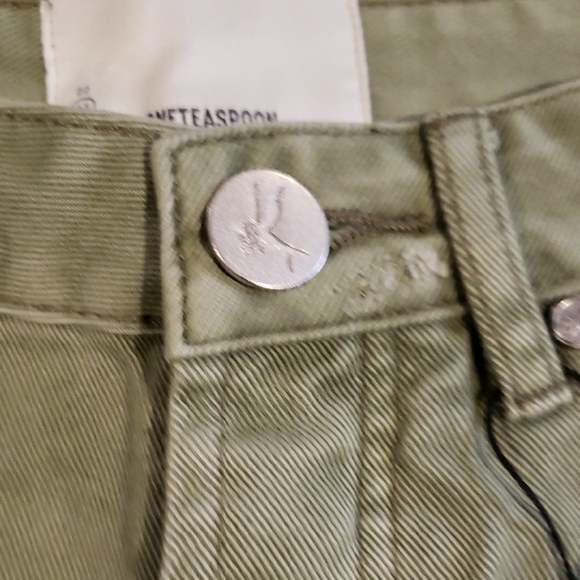 One Teaspoon Women's Green Distressed Denim Shorts 23 - Picture 4 of 9